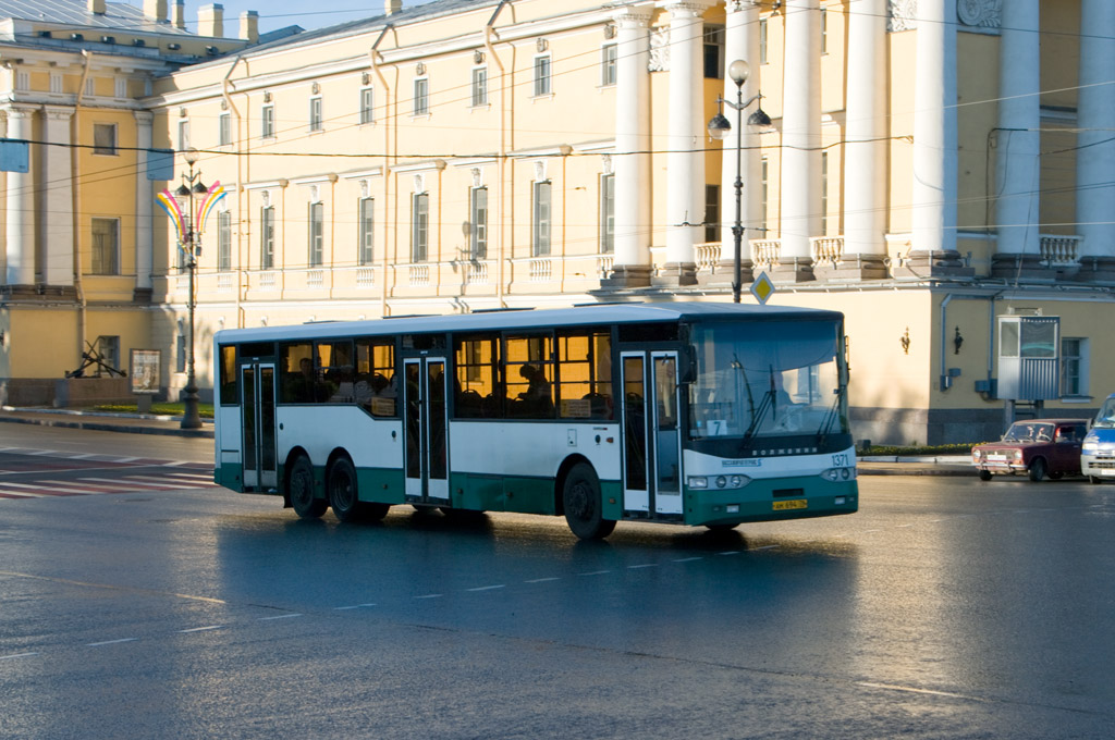 Санкт-Петербург, Волжанин-6270.00 № 1371