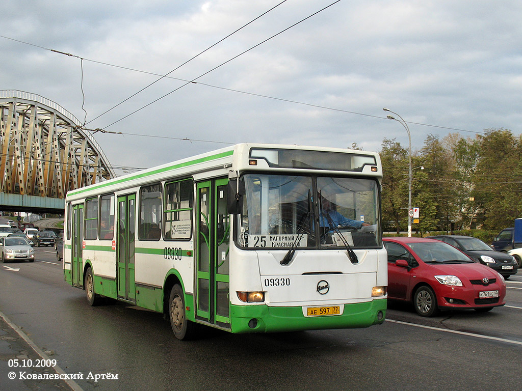 Москва, ЛиАЗ-5256.25 № 09330