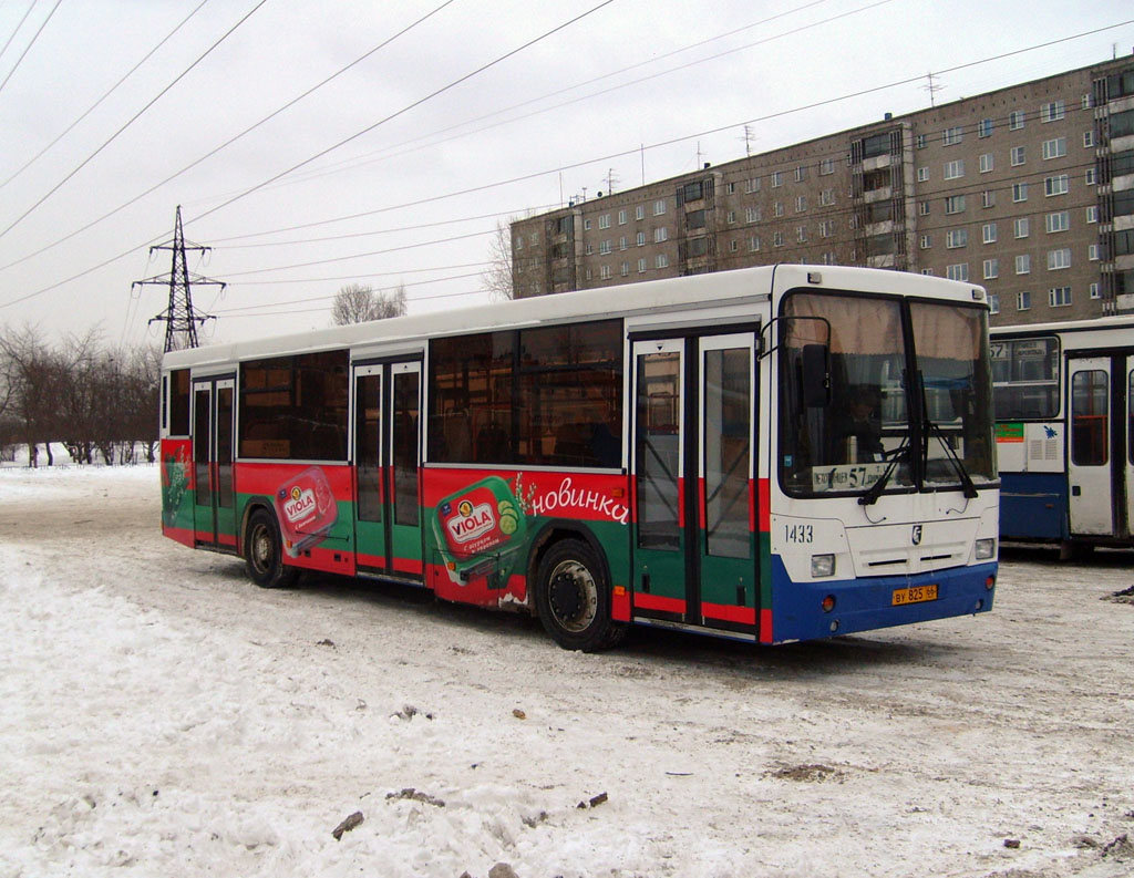 Sverdlovsk region, NefAZ-5299-20-22 # 1433