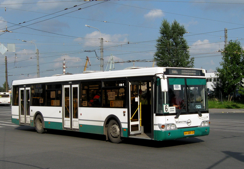 Szentpétervár, LiAZ-5292.20 sz.: 2301