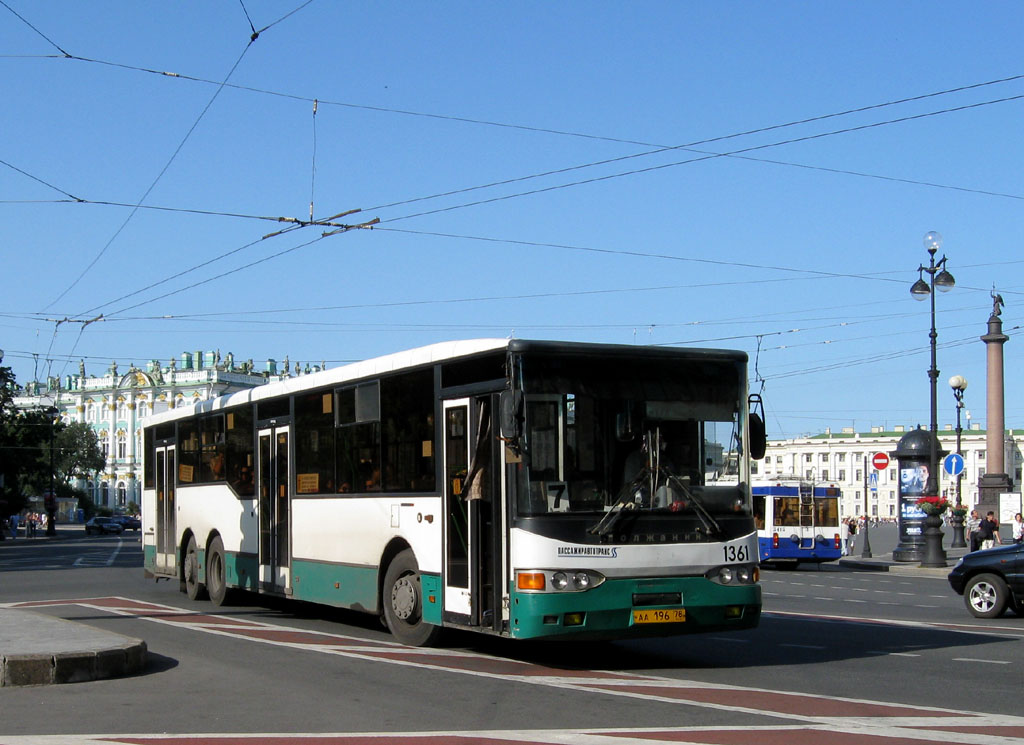 Sankt Petersburg, Volgabus-6270.00 Nr 1361