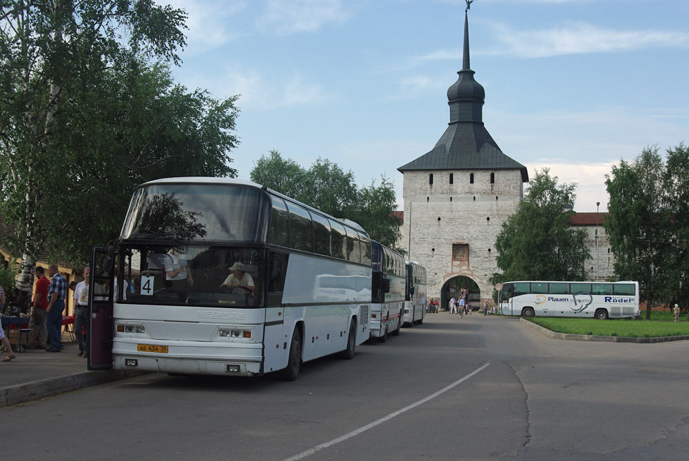 Вологодская область, Neoplan N116 Cityliner № АЕ 434 35; Вологодская область, Neoplan N116 Cityliner № АВ 990 35; Вологодская область, Mercedes-Benz O350-15RHD Tourismo № АЕ 903 35; Вологодская область, Mercedes-Benz O404-15RHD-L № АА 510 35