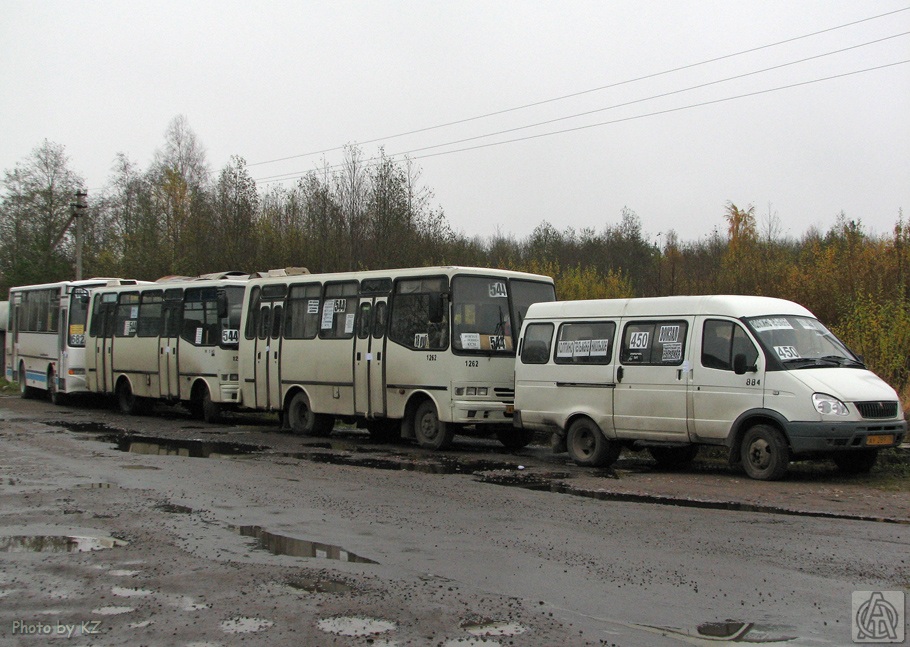 Petrohrad, GAZ-322132 (XTH, X96) č. 0884