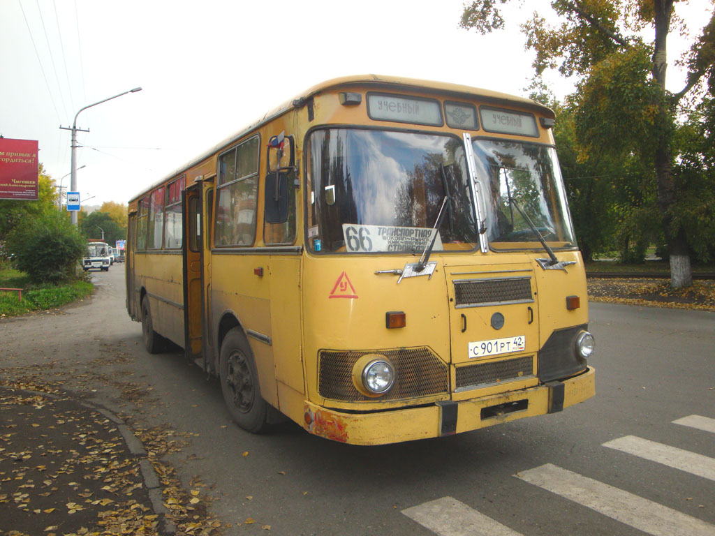 Кемеровская область - Кузбасс, ЛиАЗ-677М № 1015