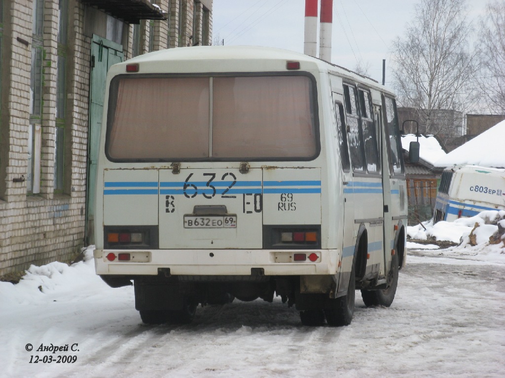 Тверская область, ПАЗ-32053 № В 632 ЕО 69; Тверская область, ЛАЗ-699Р № С 803 ЕР 69