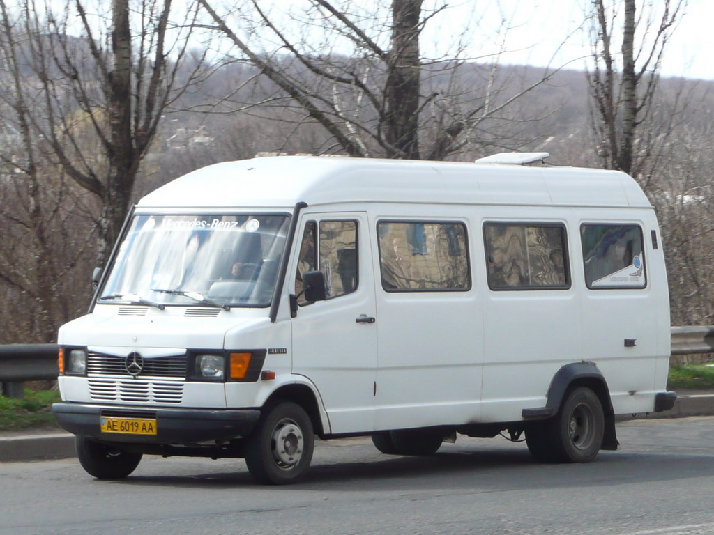 Dnepropetrovsk region, Mercedes-Benz T1 410D sz.: AE 6019 AA