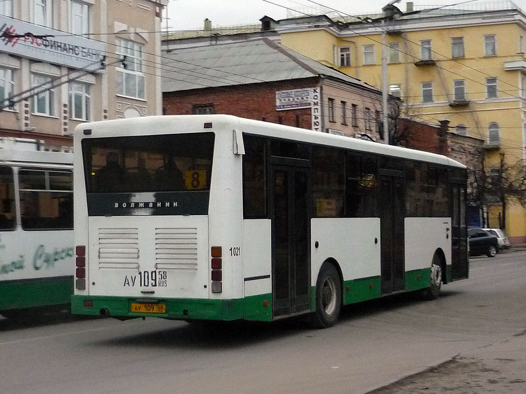 Пензенская область, Волжанин-5270-10-04 № 1021