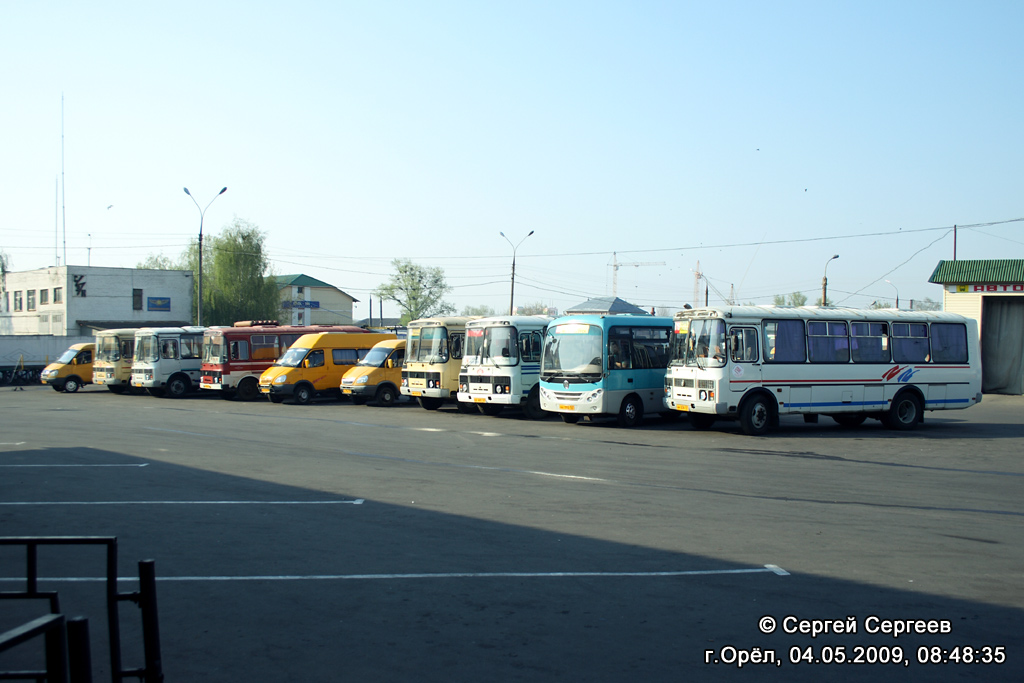 Номер орловского автовокзала. Орловский автовокзал. Автовокзал Орел. Город Орел автовокзал.