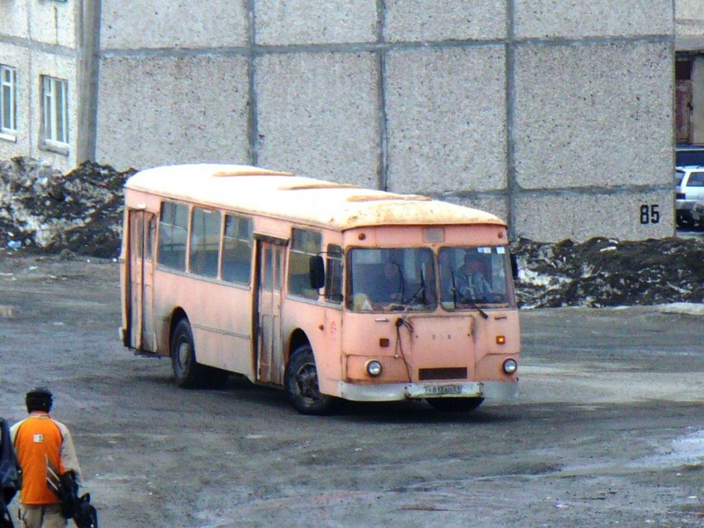 Murmansk region, LiAZ-677M Nr. У 813 АО 51 — Nuotrauka — Autobusų  transportas