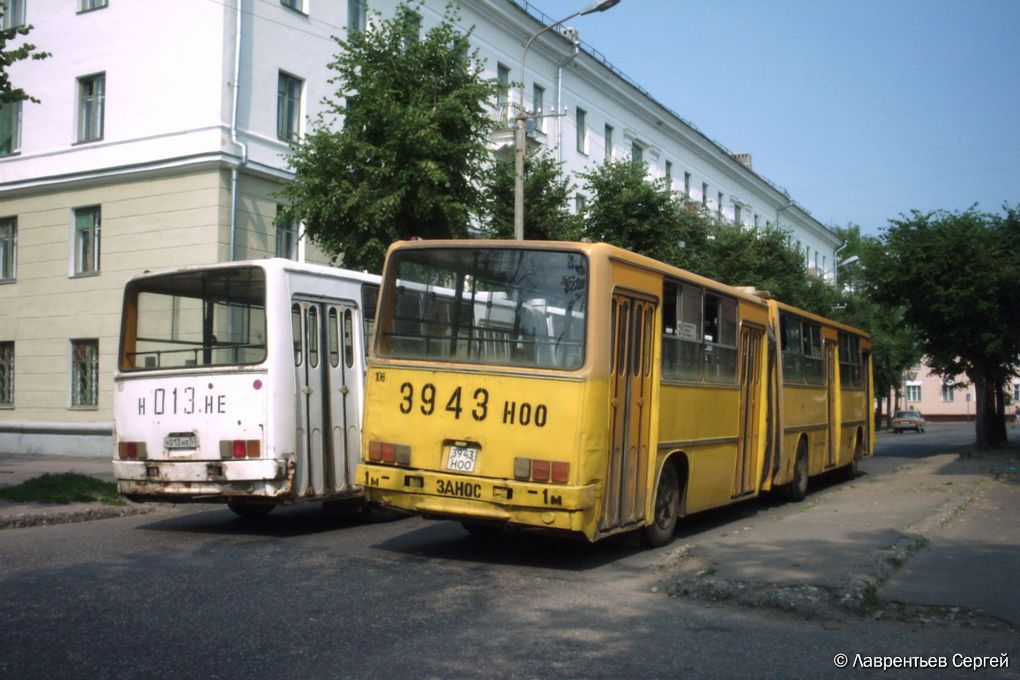 Новгородская область, Ikarus 280.33 № 107; Новгородская область, Ikarus 280.33 № 106