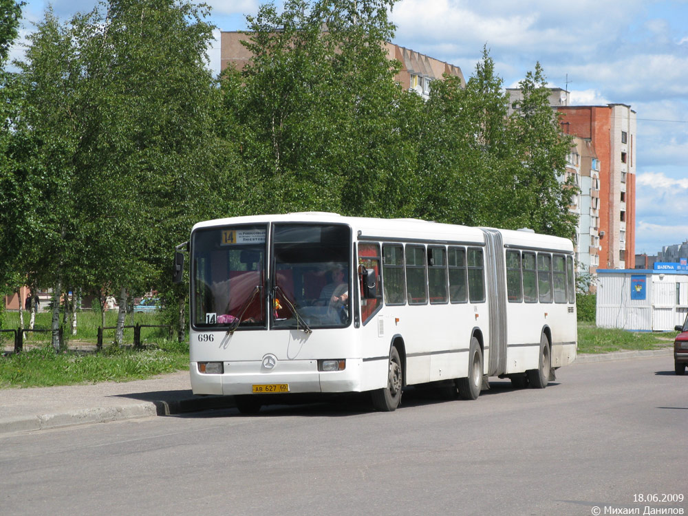 Псковская область, Mercedes-Benz O345G № 696