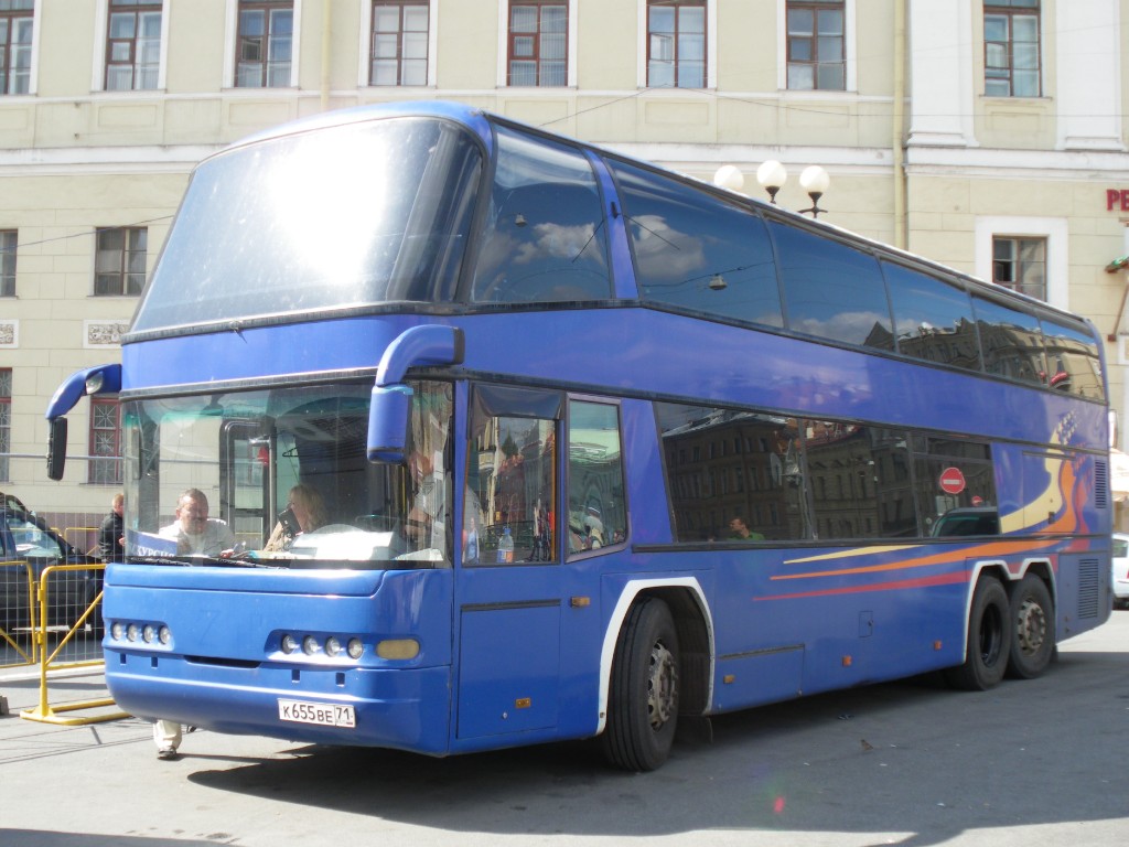 Neoplan Skyliner автодом