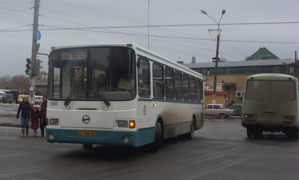 Nizhegorodskaya region, LiAZ-5256.26 č. 70585