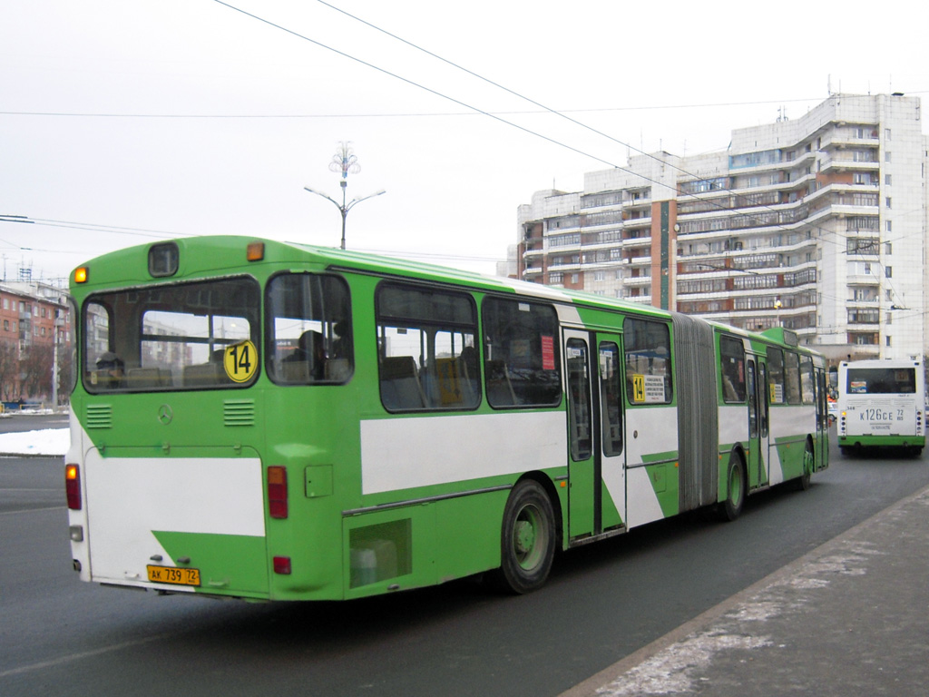 Тюменская область, Mercedes-Benz O305G № АК 739 72