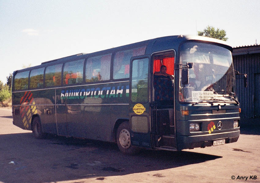 Башкортостан, Mercedes-Benz O303-15RHD № АУ 811 02