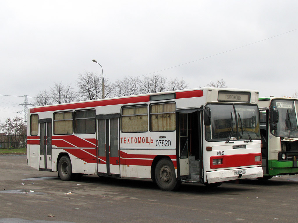 Moskwa, Mercedes-Benz O325 Nr 07820