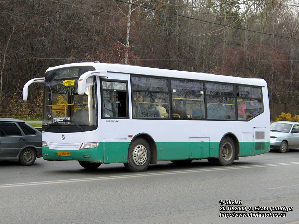 Свердловская область, Dongfeng DFA6801 № ЕВ 450 66