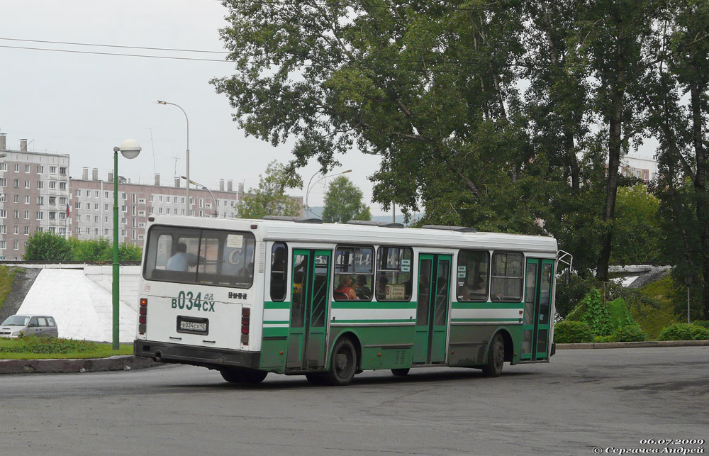 Кемеровская область - Кузбасс, ЛиАЗ-5256.00 № В 034 СХ 42