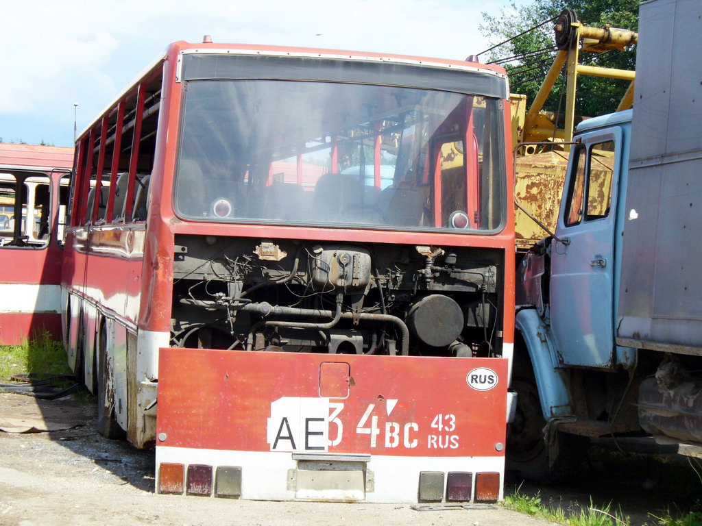 Kirov region, Ikarus 256 Nr. АЕ 341 43 — Nuotrauka — Autobusų transportas