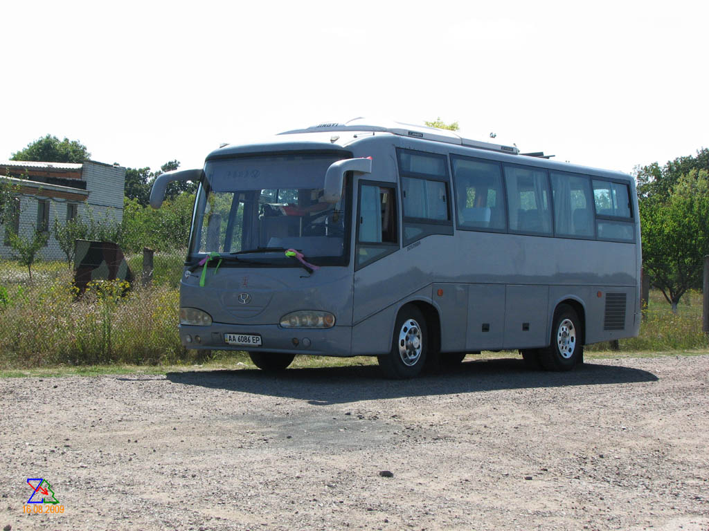 Киев, YouYi ZGT6841DН № AA 6086 EP