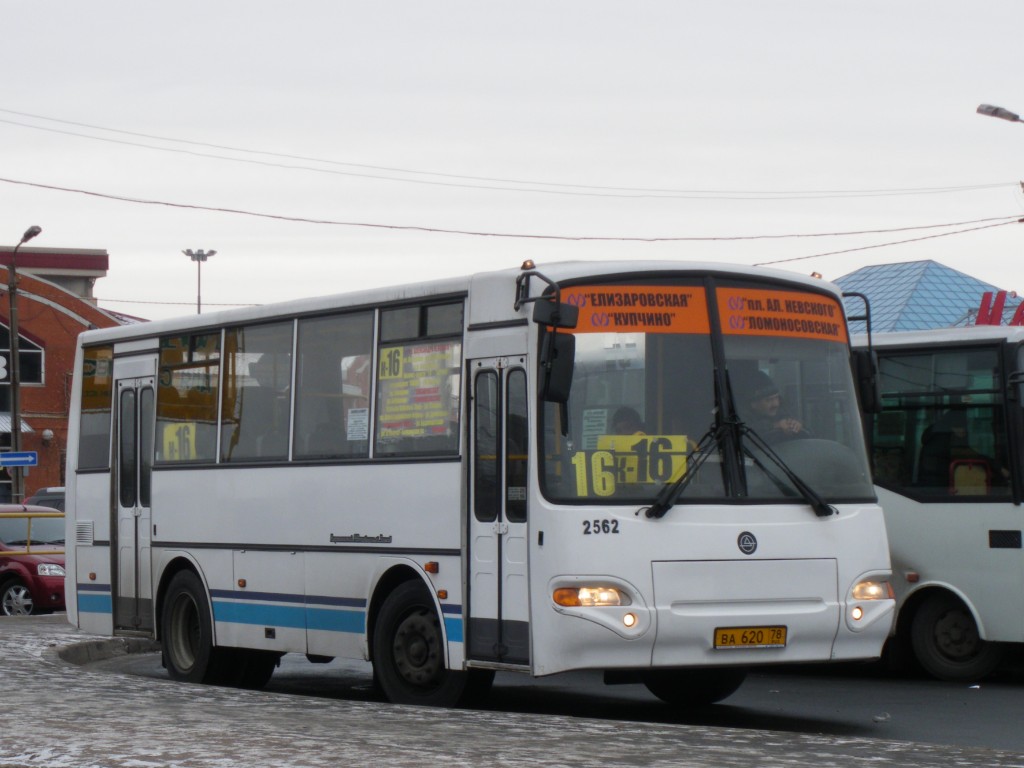 Санкт-Петербург, КАвЗ-4235-33 № 2562