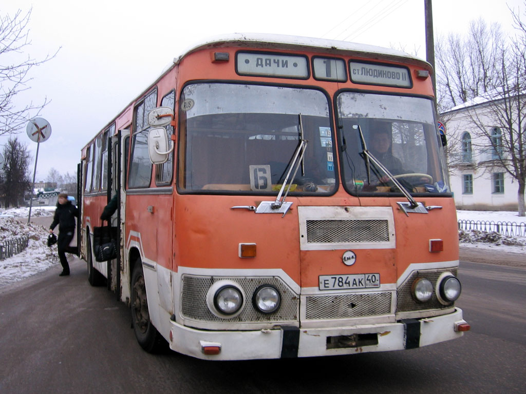 Автобус людиново. ЛИАЗ Калуга. Автобус ЛИАЗ Калуга. Автовокзал Людиново.