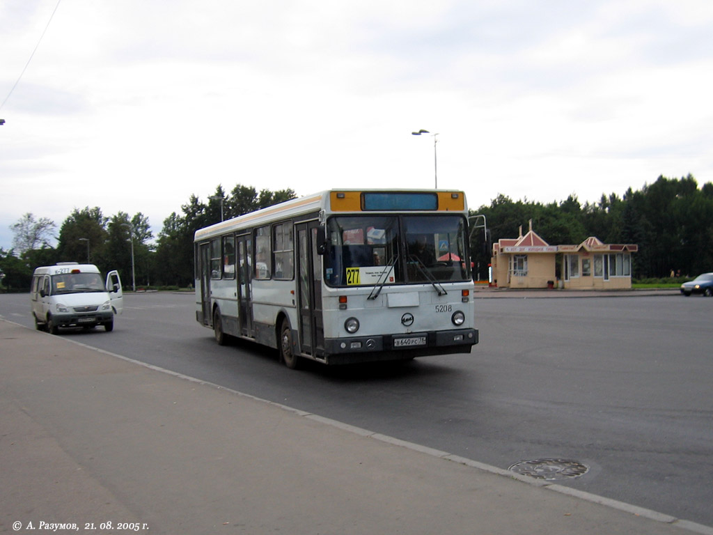 Санкт-Петербург, ЛиАЗ-5256.25 № 5208