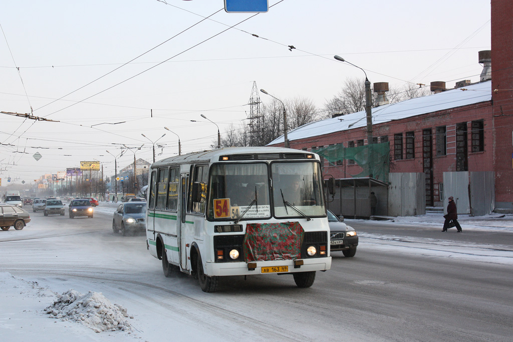 Tver Region, PAZ-3205 (00) Nr. АВ 163 69; Tver Region — Route cabs of Tver (2000 — 2009).