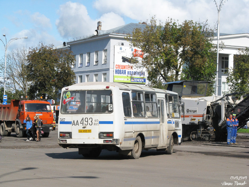 Псковская область, ПАЗ-3205-110 № 387