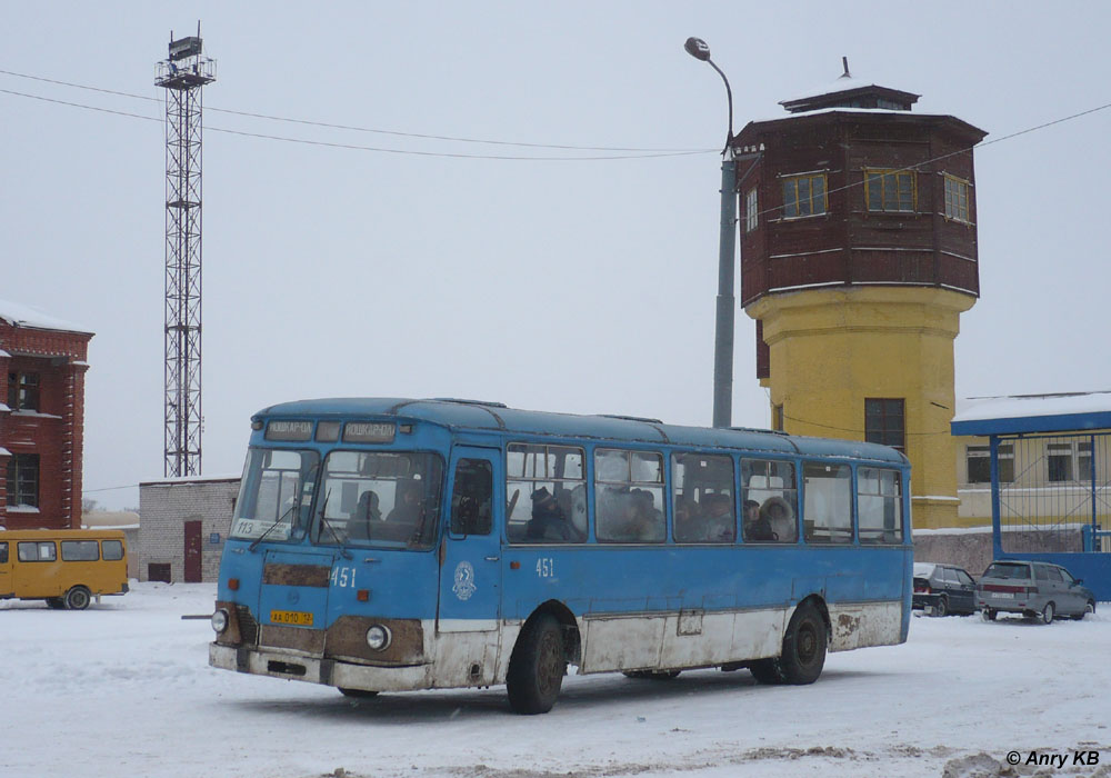 Марий Эл, ЛиАЗ-677М (ЯАЗ) № 451