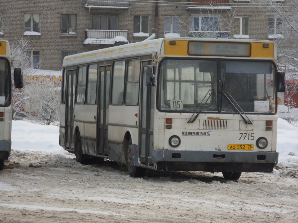 Санкт-Петербург, ЛиАЗ-5256.25 № 7715