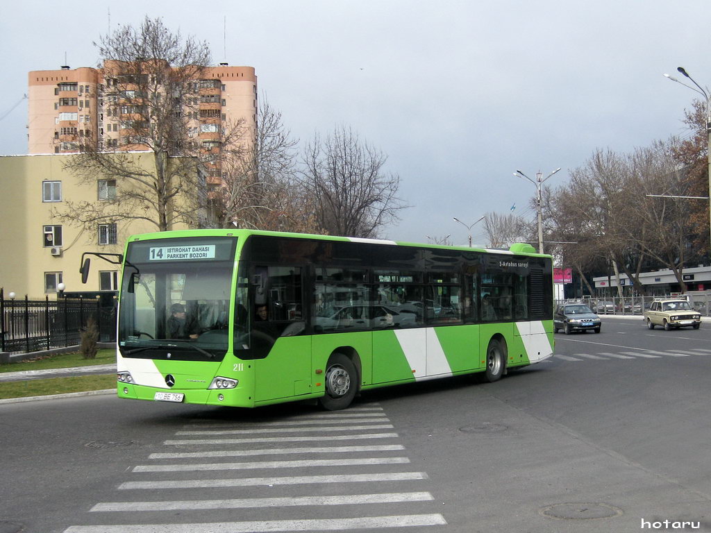 Узбекистан, Mercedes-Benz Conecto II № 211