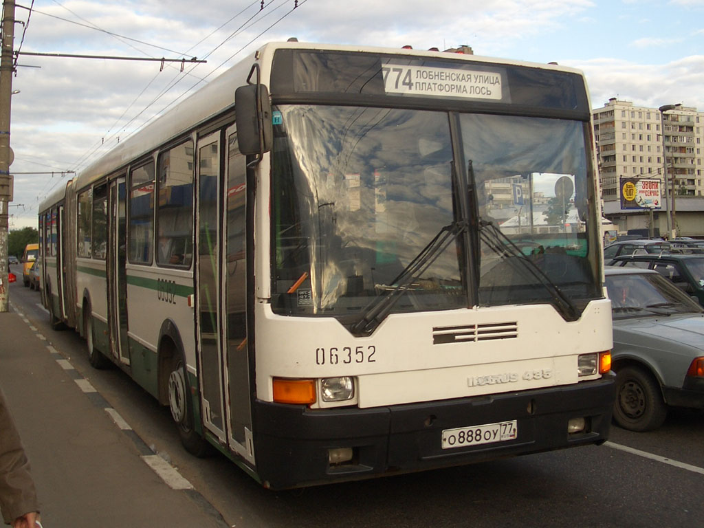 Москва, Ikarus 435.17 № 06352