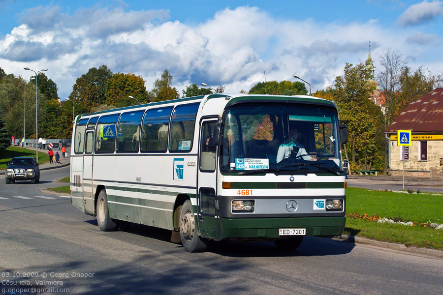 Mercedes Benz Рѕ303