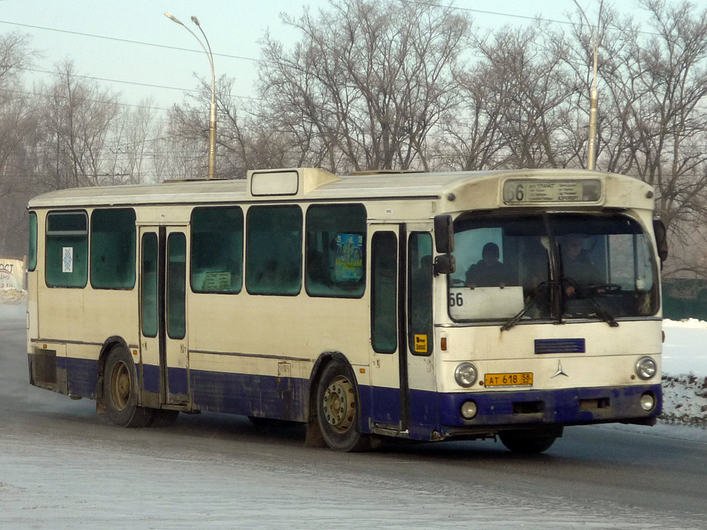 Penzai terület, Mercedes-Benz O305 sz.: АТ 618 58