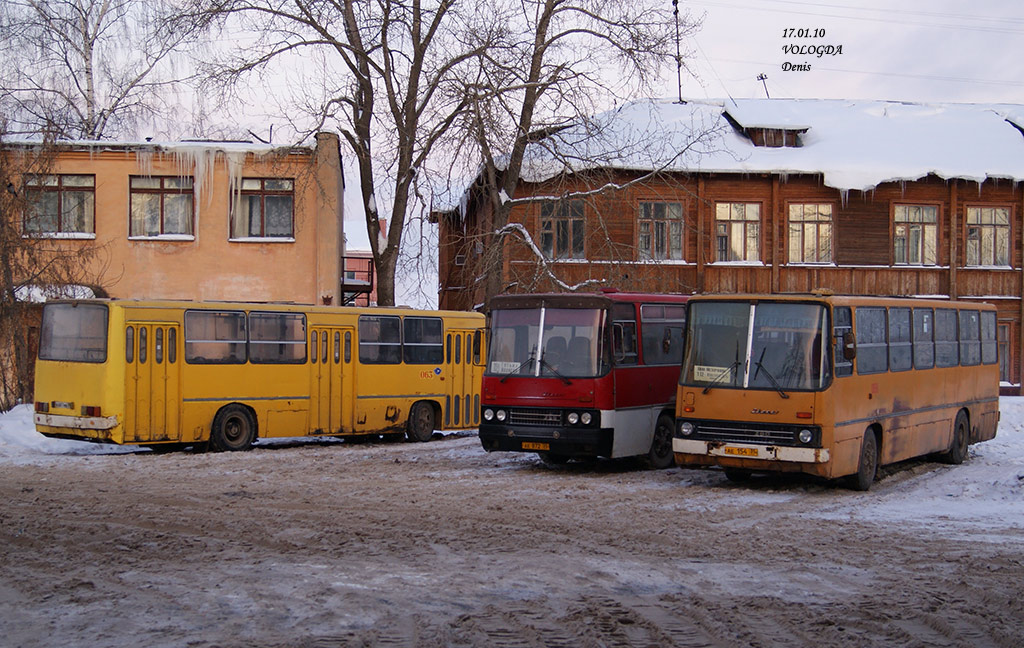 Вологодская область, Ikarus 260.50 № 063; Вологодская область, Ikarus 256.54 № АЕ 872 35; Вологодская область, Ikarus 260.37 № 066; Вологодская область — Разные фотографии