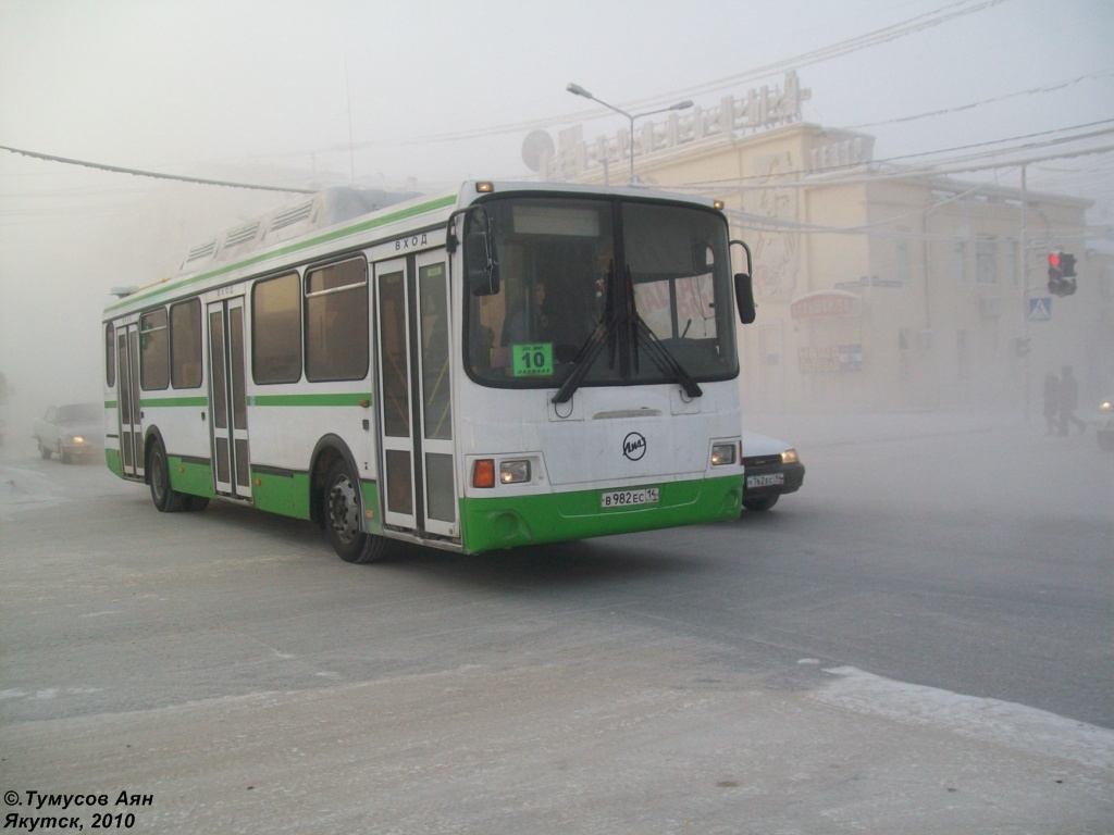 Саха (Якутия), ЛиАЗ-5256.57 № В 982 ЕС 14