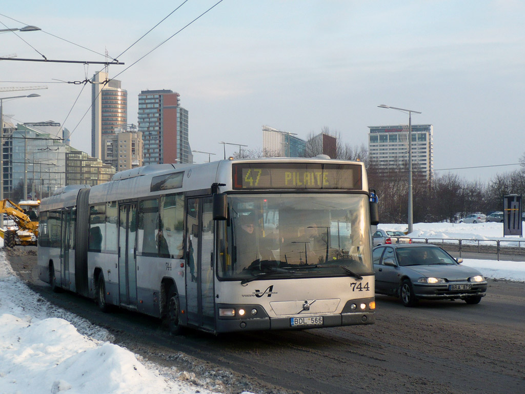 Litvánia, Volvo 7700A sz.: 744