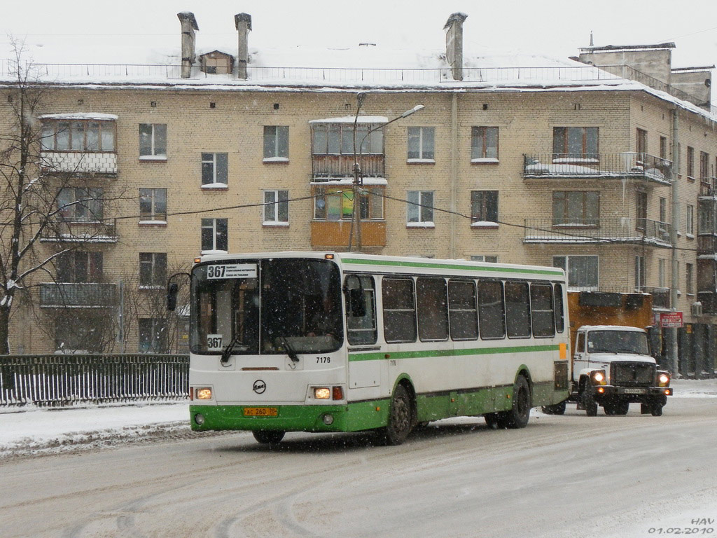 Szentpétervár, LiAZ-5256.26 sz.: 7176