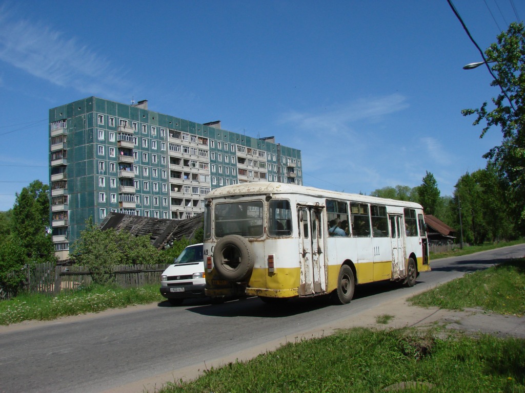 Ярославская область, ЛиАЗ-677М № 111