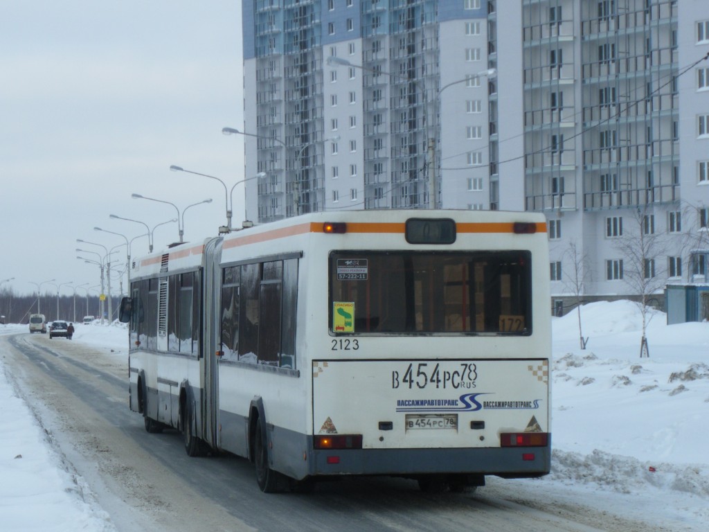 Санкт-Петербург, МАЗ-105.042 № 2123