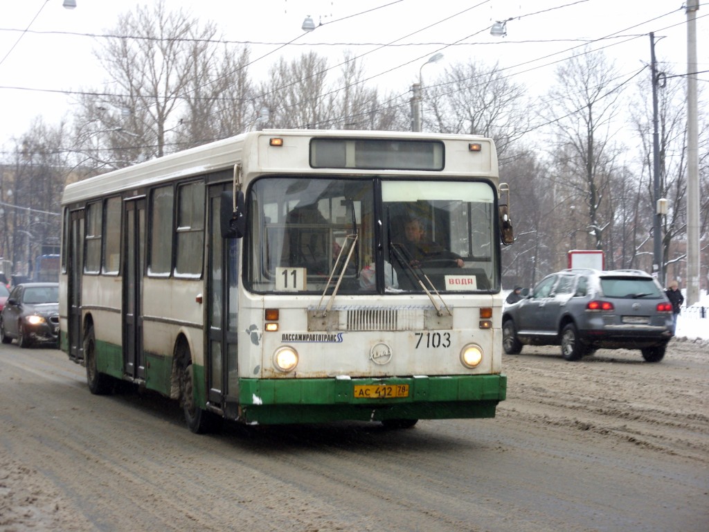 Санкт-Петербург, ЛиАЗ-5256.00 № 7103