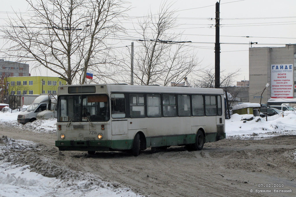 Санкт-Петербург, ЛиАЗ-5256.25 № 7216