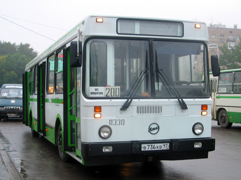 Moskau, LiAZ-5256.25 Nr. 11330