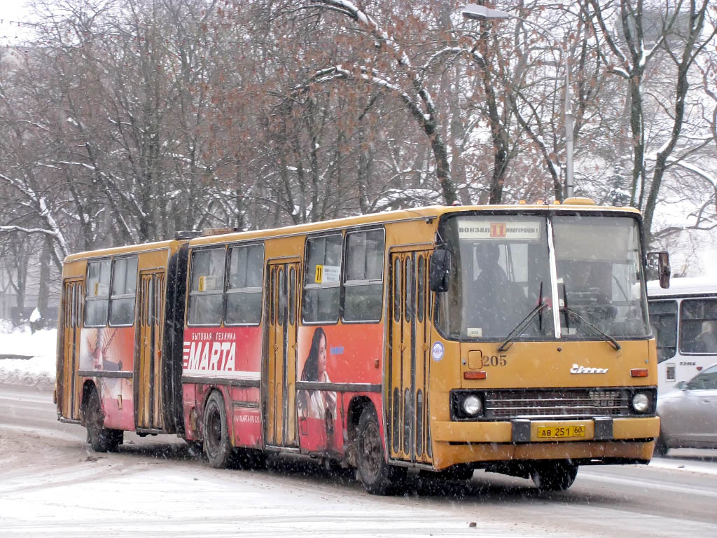 Oblast Pskow, Ikarus 280.33 Nr. 205