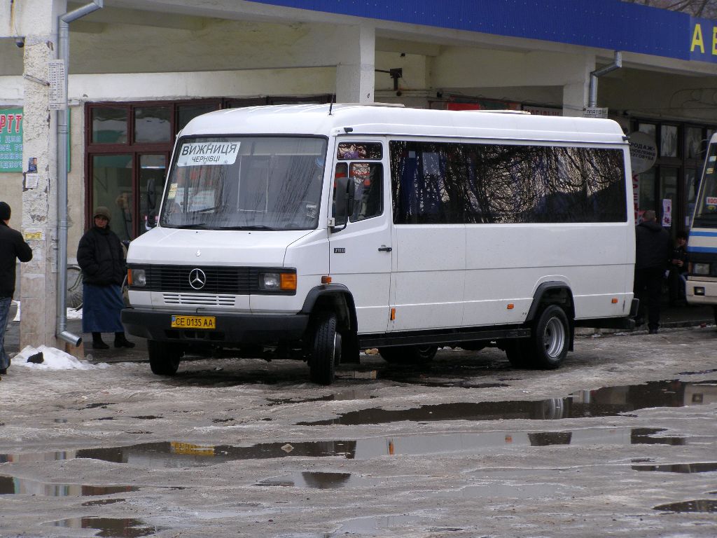 Черновицкая область, Mercedes-Benz T2 711D № CE 0135 AA