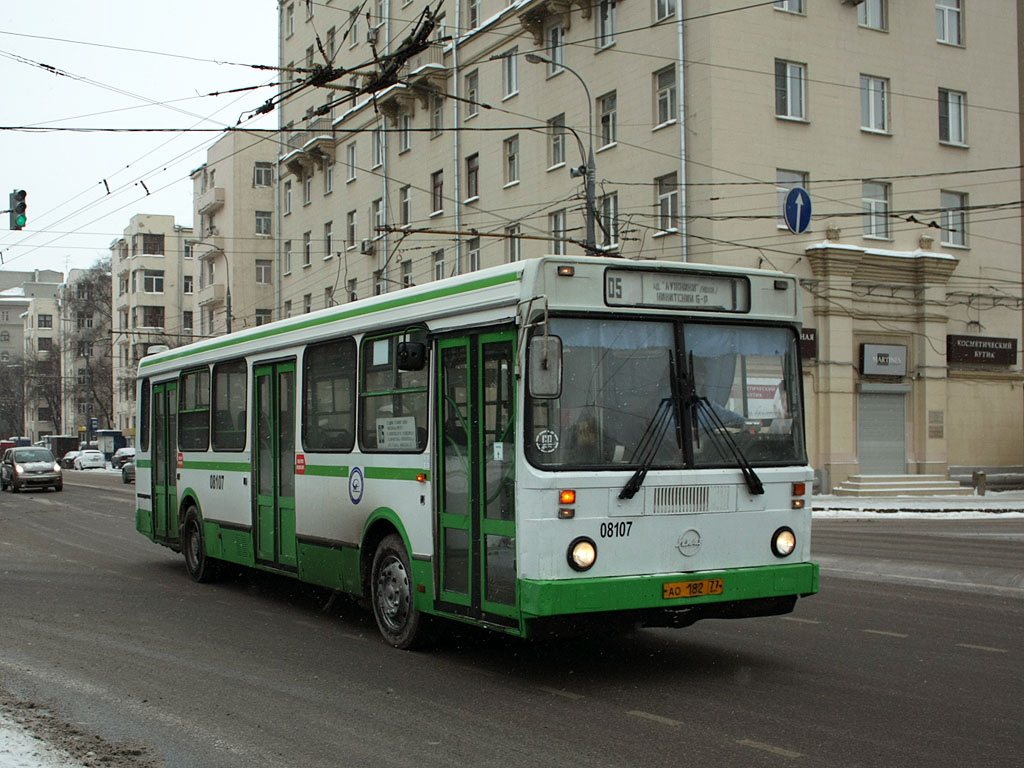 Москва, ЛиАЗ-5256.25 № 08107