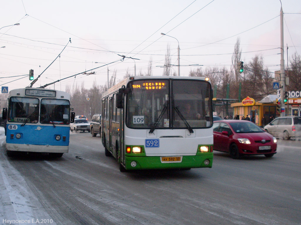 Омская вобласць, ЛиАЗ-5256.45 № 592