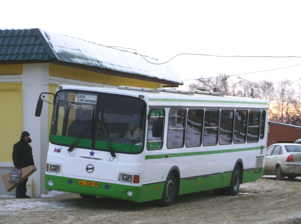 Номера телефонов автостанций ельца. Автостанция 1 Елец. Автостанция 2 Елец. Карта Елец автовокзал. Елец автостанция 1 фото.