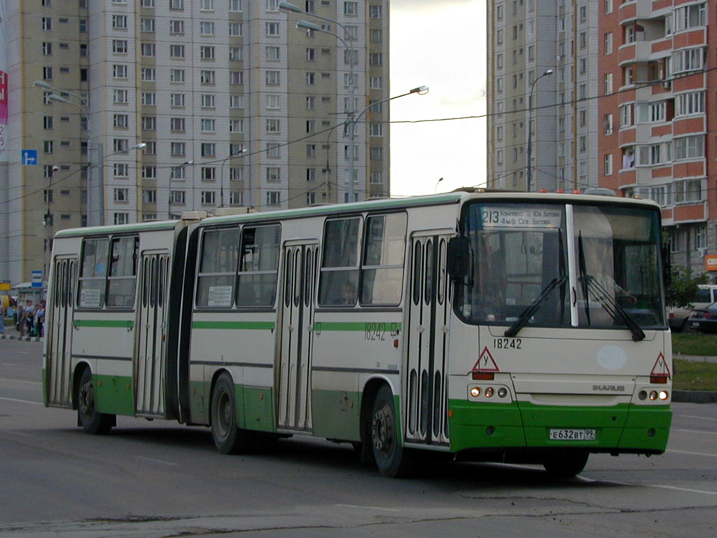 Москва, Ikarus 280.33M № 18242